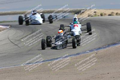 media/Jun-05-2022-CalClub SCCA (Sun) [[19e9bfb4bf]]/Group 3/Race/